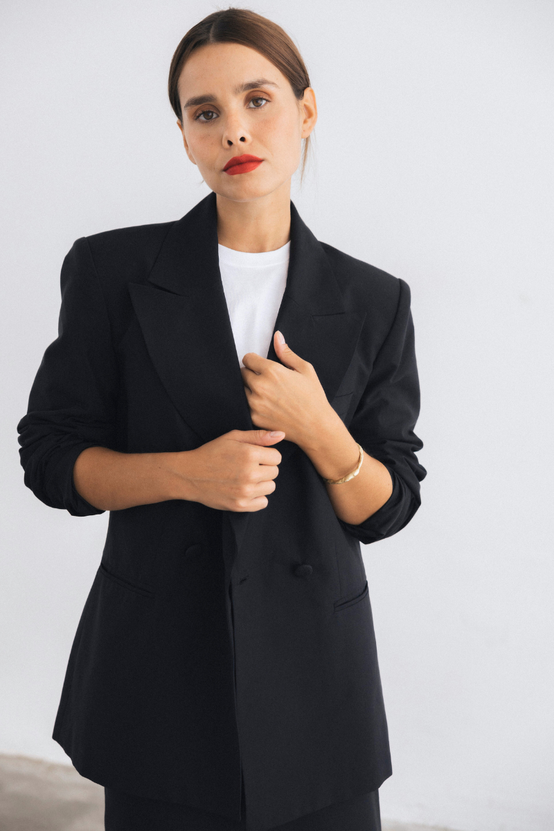 VICHU Hourglass Blazer Black