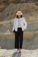 Carregar imagem no visualizador da galeria, COCO Jacket White