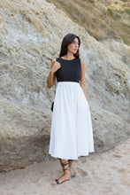 Carregar imagem no visualizador da galeria, BLAIR Dress Linen B&amp;W