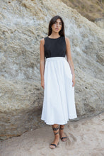 Carregar imagem no visualizador da galeria, BLAIR Dress Linen B&amp;W
