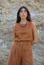 Load image into Gallery viewer, BEA Blouse Rust