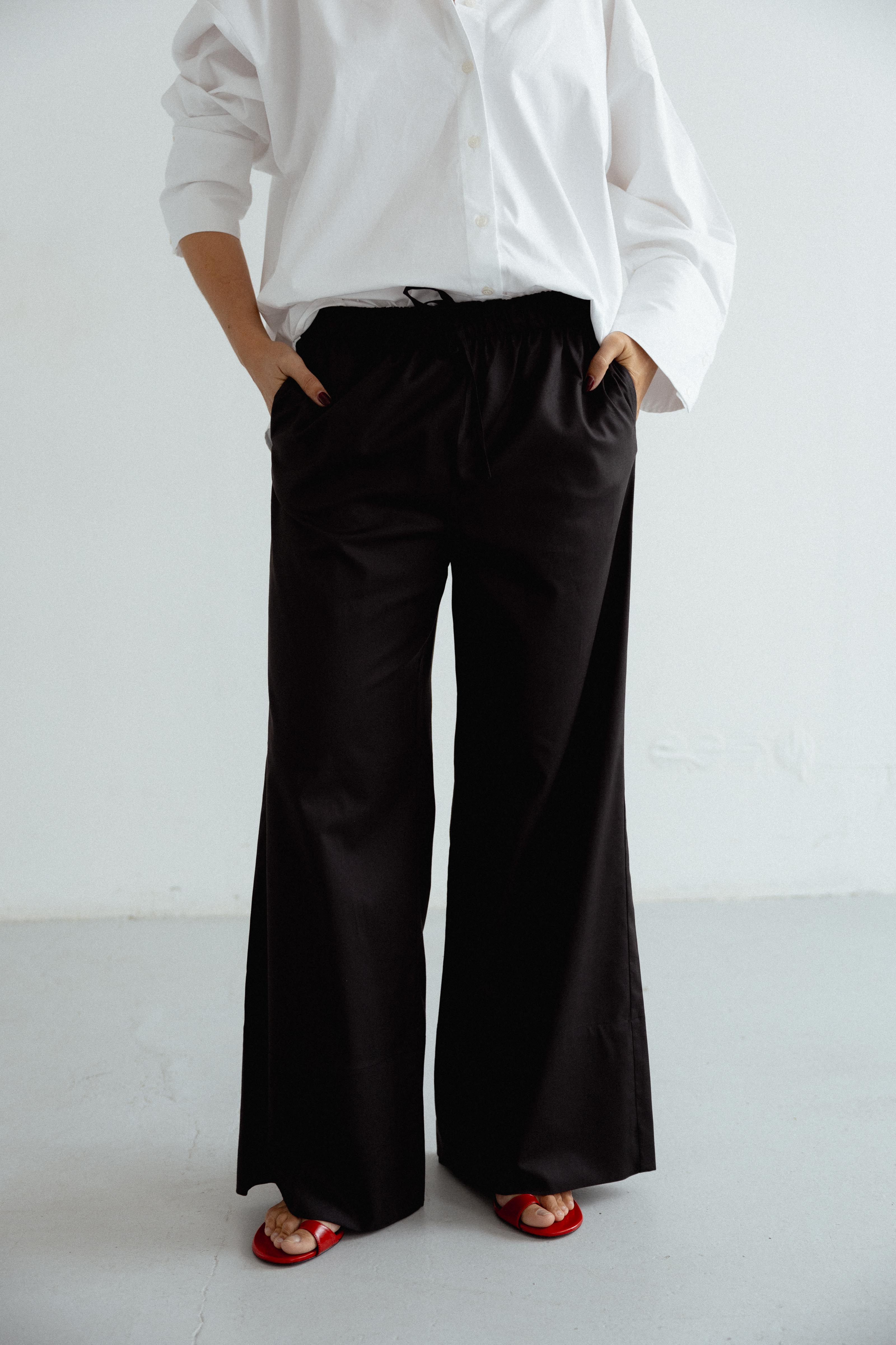 COLUMBINE Trousers Black