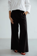 Load image into Gallery viewer, COLUMBINE Trousers Black