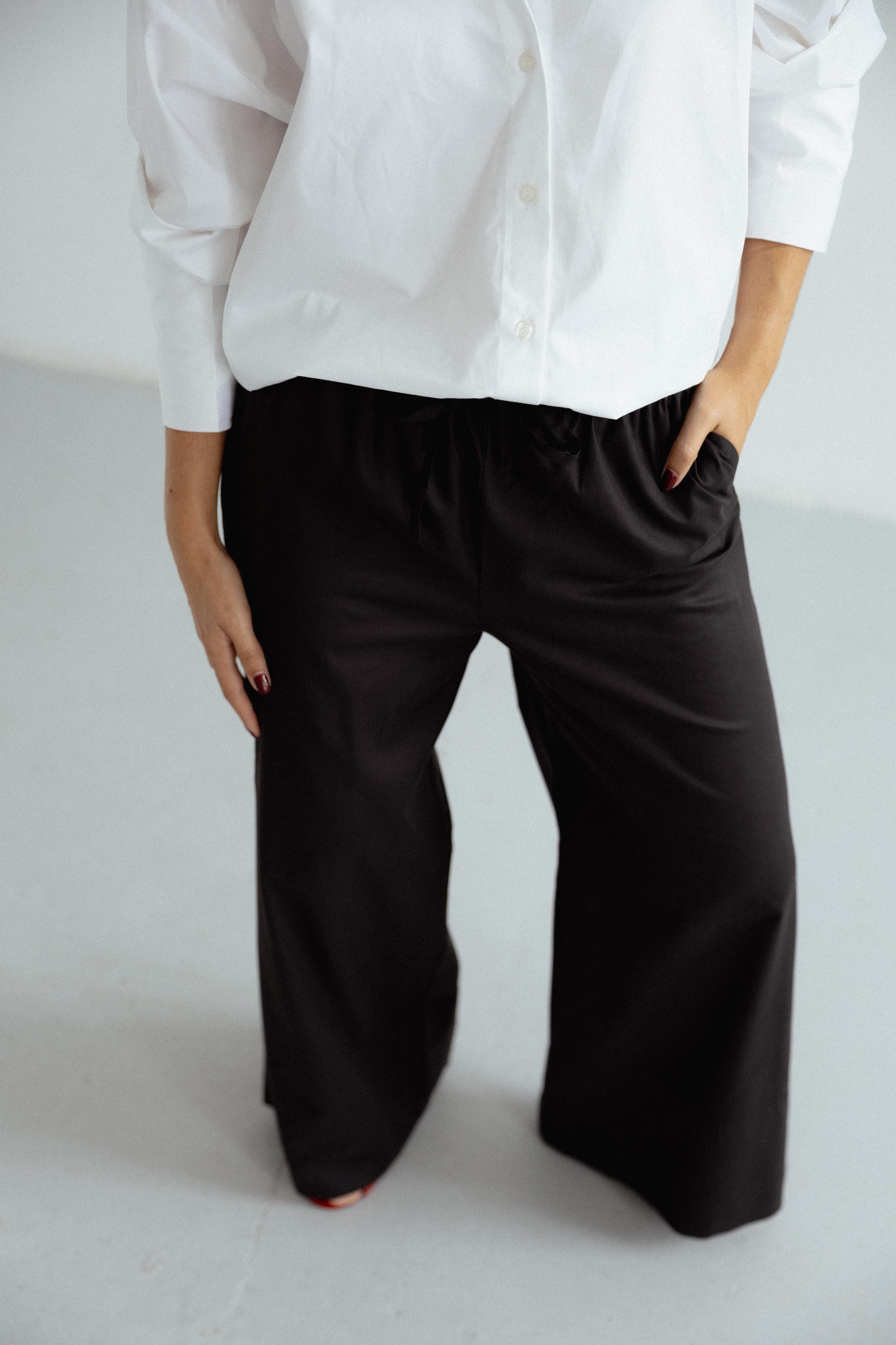 COLUMBINE Trousers Black