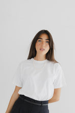 Cargar imagen en el visor de la galería, JACKIE T-Shirt White