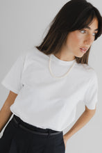 Cargar imagen en el visor de la galería, JACKIE T-Shirt White